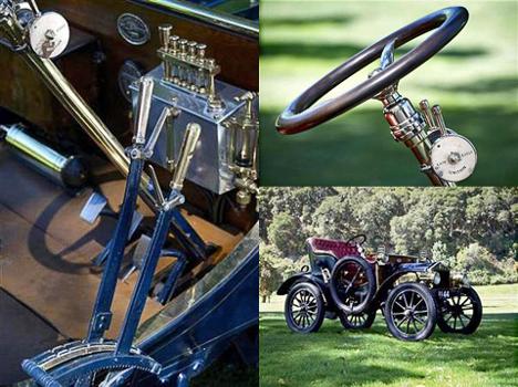     Bonhams    Rolls-Royce 1904    3,5    ( 7,2  )
,    