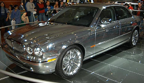 Алюминиевый Jaguar
нажми, чтобы увидеть следующую фотографию